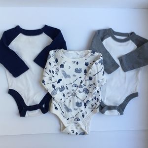 3 Long Sleeve Raglan Onesies